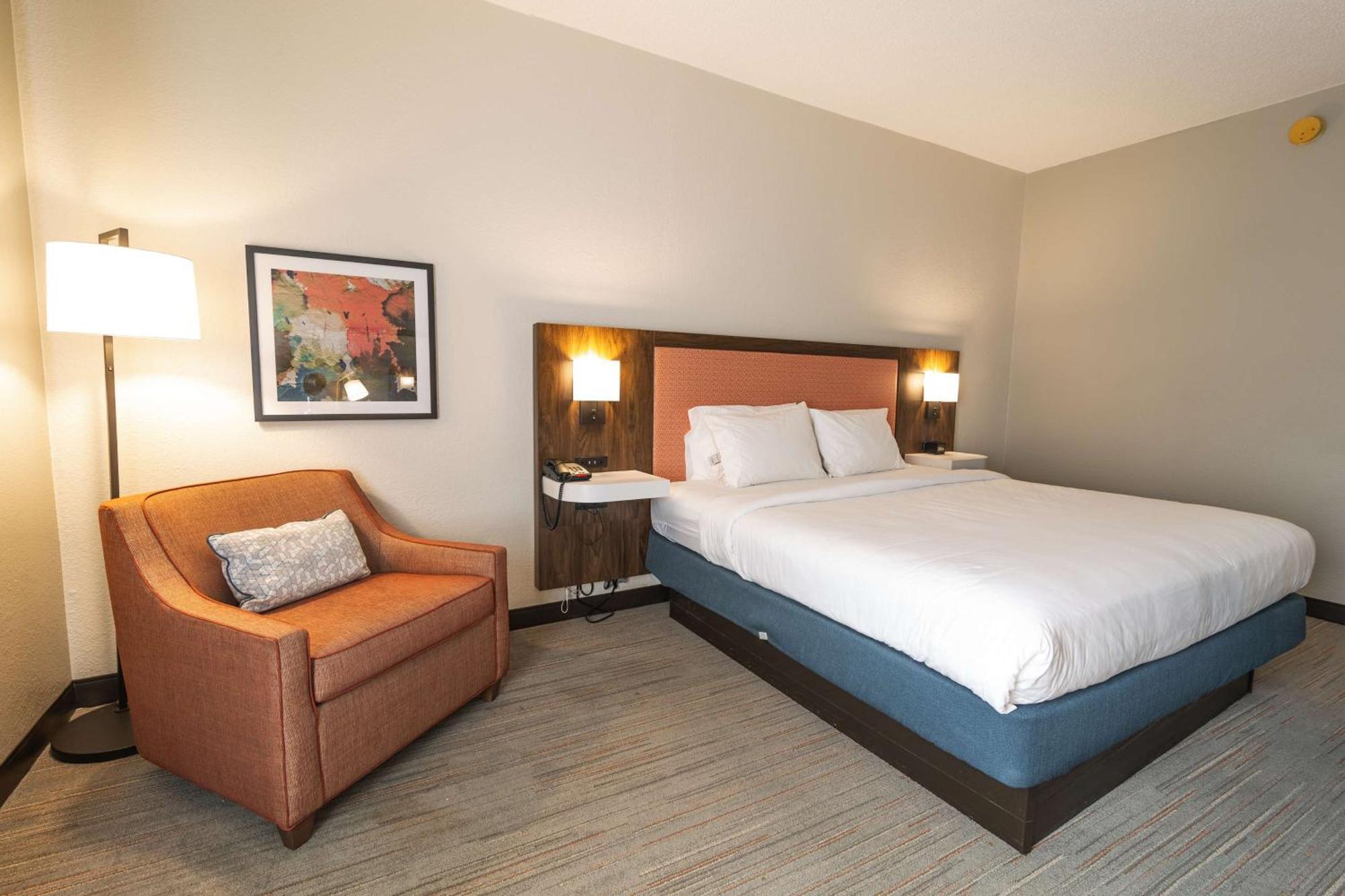 Hampton Atlanta/peachtree Hotel 3*